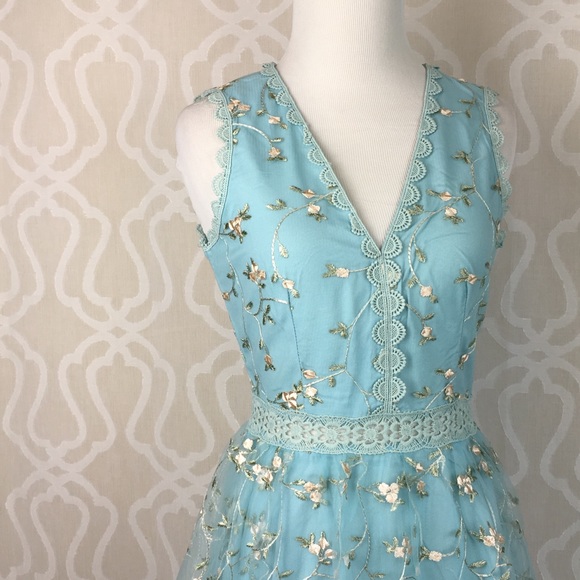 *LAST ONE* Enchanted Cinderella Ball Gown - Picture 2 of 8